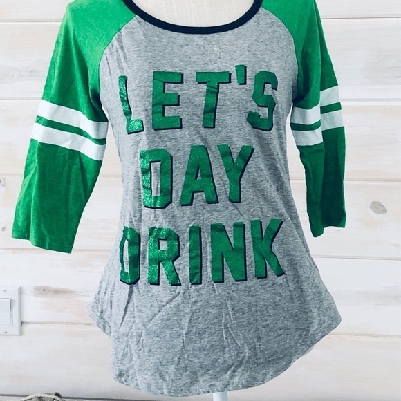 St.‎ Patrick’s Day ☘️ T-Shirt - Picture 1 of 5